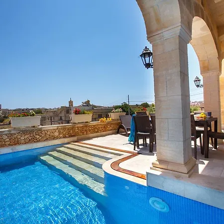 Carini Villa Għarb