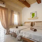 Carini Villa