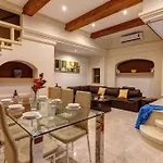 Carini Villa Għarb