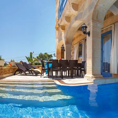 Carini Villa