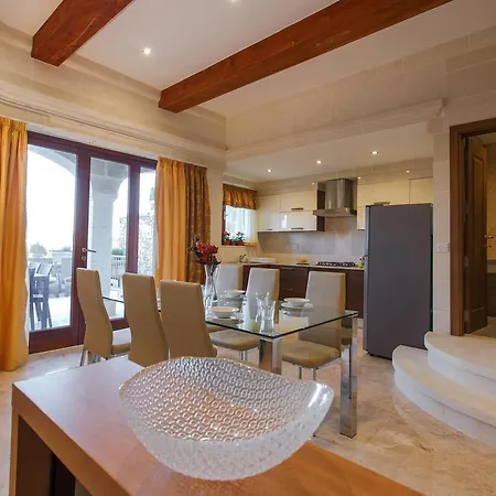 Carini Għarb