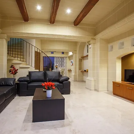 Carini Villa