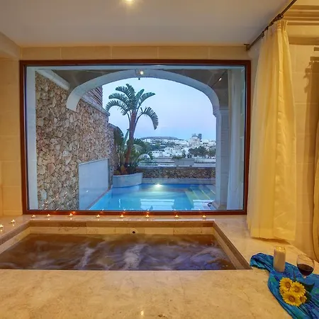 Carini Villa Għarb