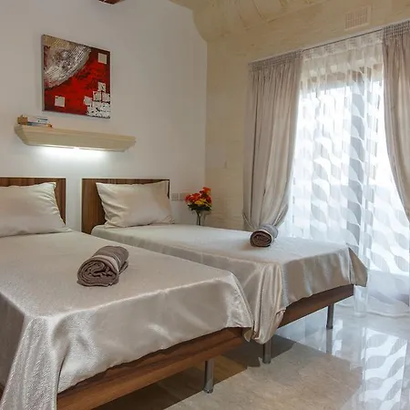 Carini Villa