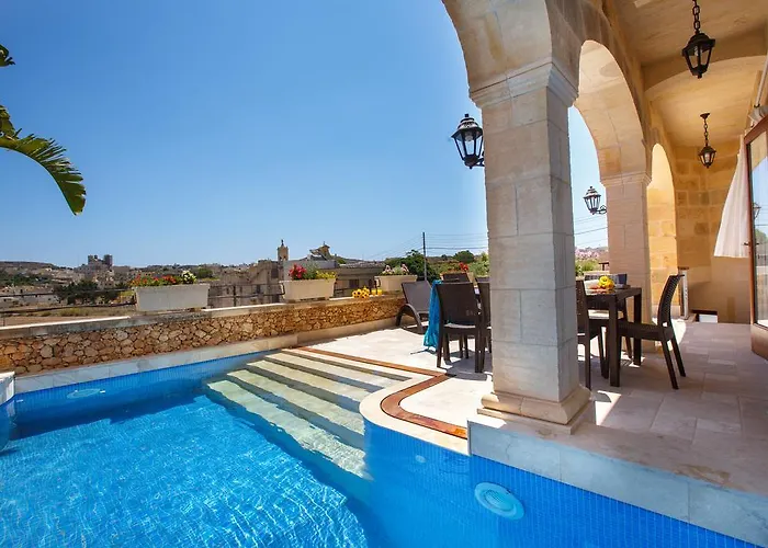 Carini Villa Gharb (Gozo)